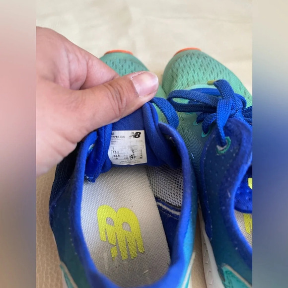 BIG KIDS J CREW CREWCUTS XNEWBALANCE UV BLUE FRESH FOAM FAST SNEAKERS - Picture 2 of 7